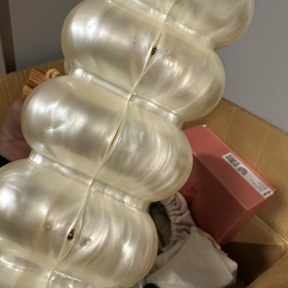 Cult Gaia The Bubble Acrylic Clutch Bag “missing lock” - Picture 8 of 8